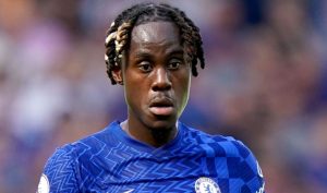 Chelsea đang bị khủng hoảng hàng thủ vì thế đây được xem là cơ hội lớn cho Trevoh Chalobah