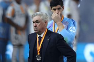 HLV Carlo Ancelotti chỉ trích dàn sao Real